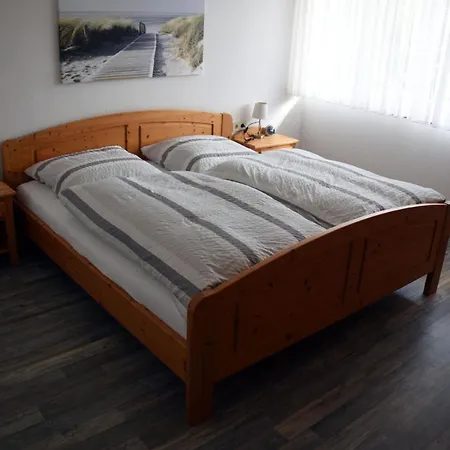 Gemutliche Ferienwohnung In Mit Eigenem Garten *